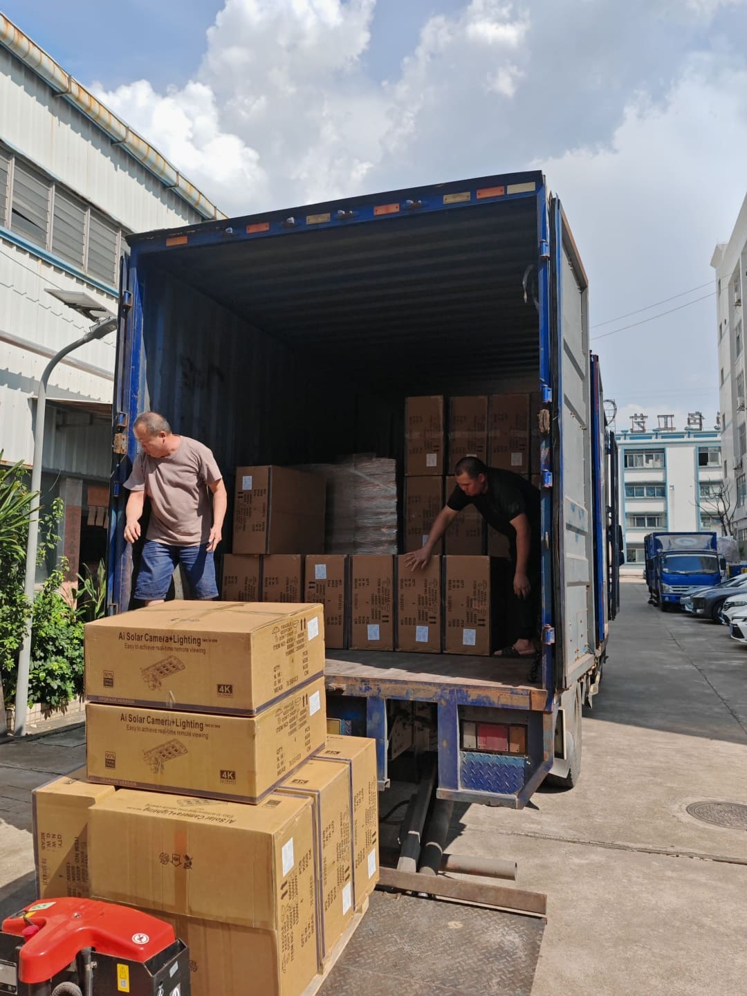 Container loading with visible logo