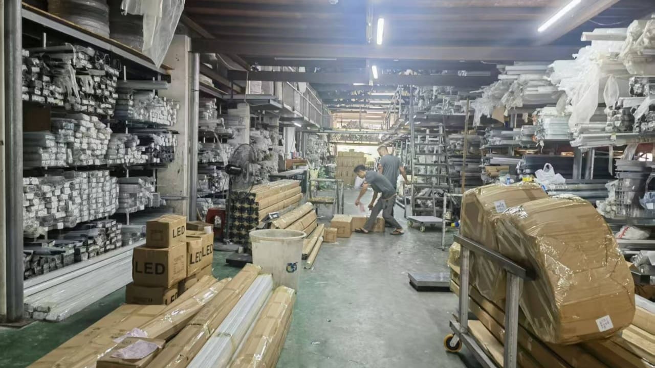 Aluminum Profile Warehouse